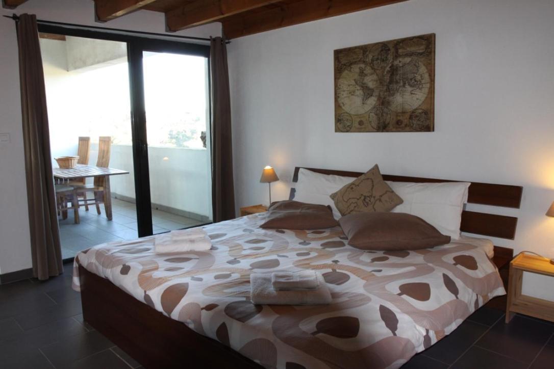 Domaine De Cazaban Apartman Villegailhenc Kültér fotó
